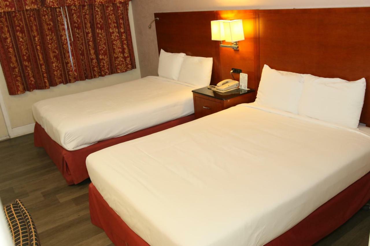 Town And Country Inn Santa Maria  Zewnętrze zdjęcie